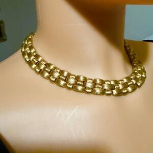 Elegant Gold Necklace for Women